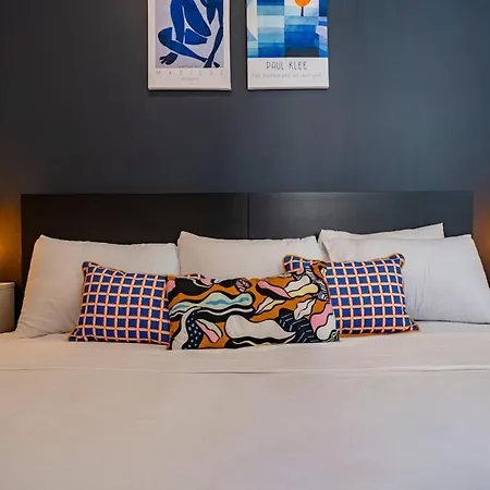 Apartamento 3-bedroom With High Ceilings Estambul