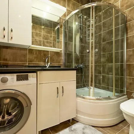 3-bedroom With High Ceilings Apartment Istanbul